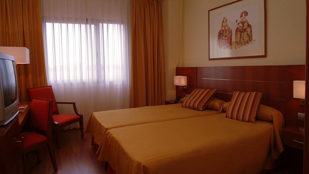 Checkin La Princesa Alcorcon Bagian luar foto